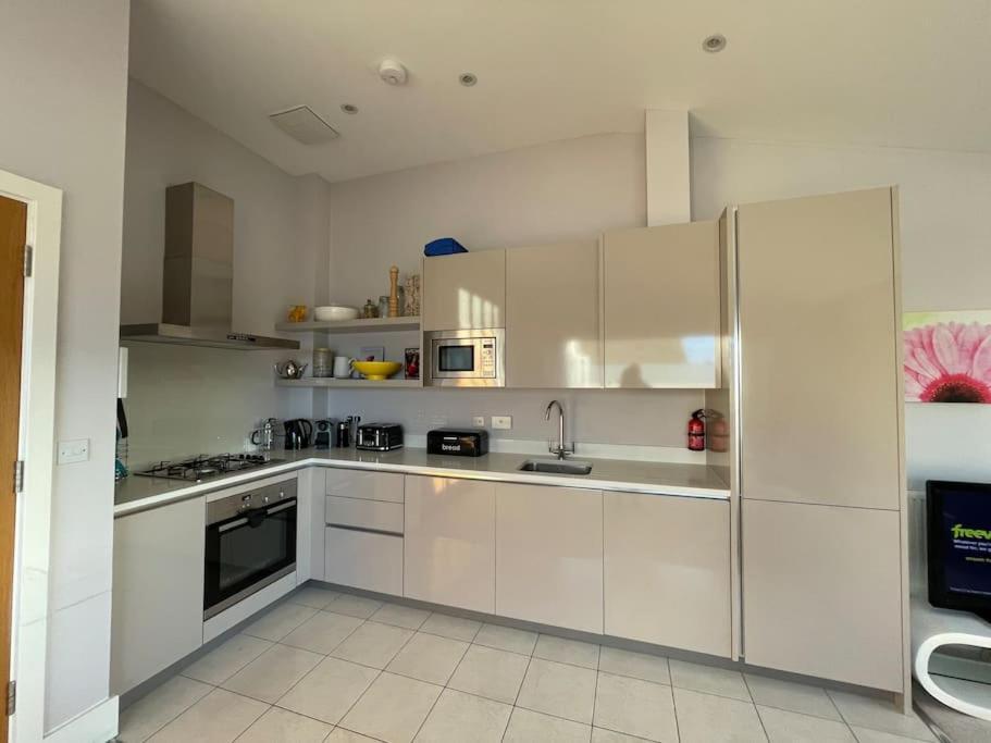 Somerford Keynes Reed Warbler - Hm111 - Lower Mill Estate Penthouse Apartment With Spa Access מראה חיצוני תמונה