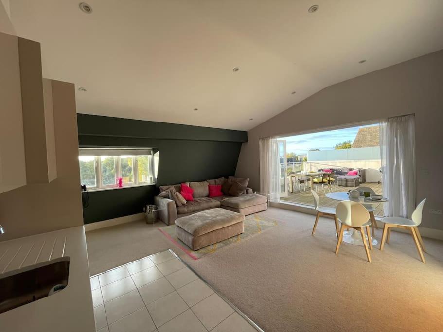 Somerford Keynes Reed Warbler - Hm111 - Lower Mill Estate Penthouse Apartment With Spa Access מראה חיצוני תמונה