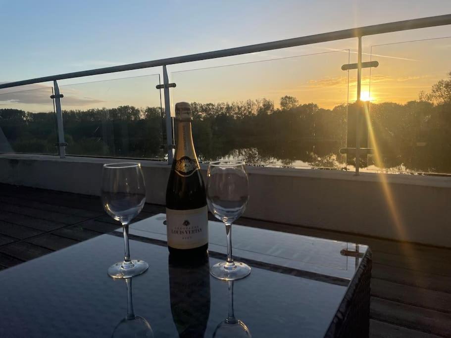 Somerford Keynes Reed Warbler - Hm111 - Lower Mill Estate Penthouse Apartment With Spa Access מראה חיצוני תמונה