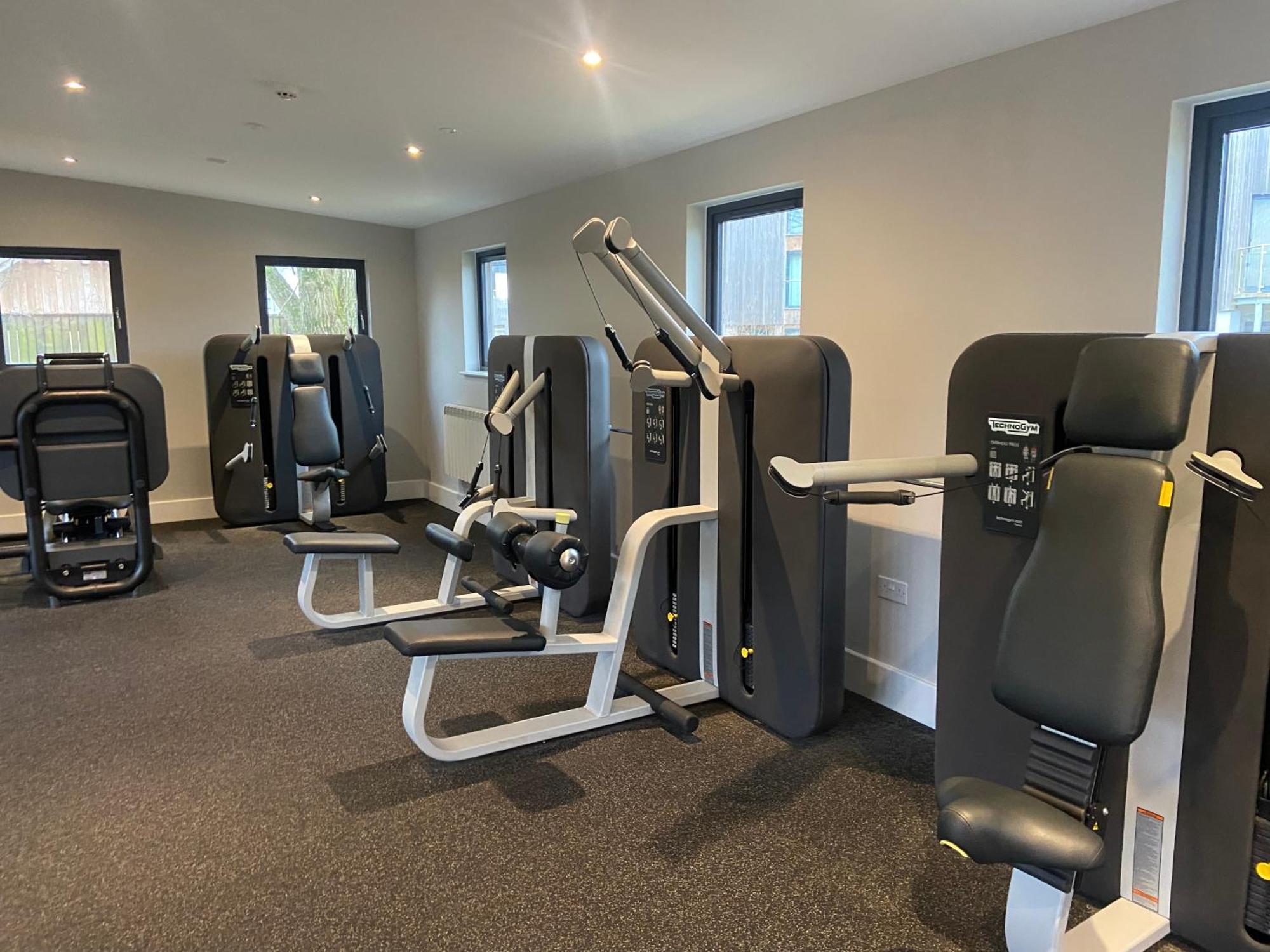 Somerford Keynes Reed Warbler - Hm111 - Lower Mill Estate Penthouse Apartment With Spa Access מראה חיצוני תמונה
