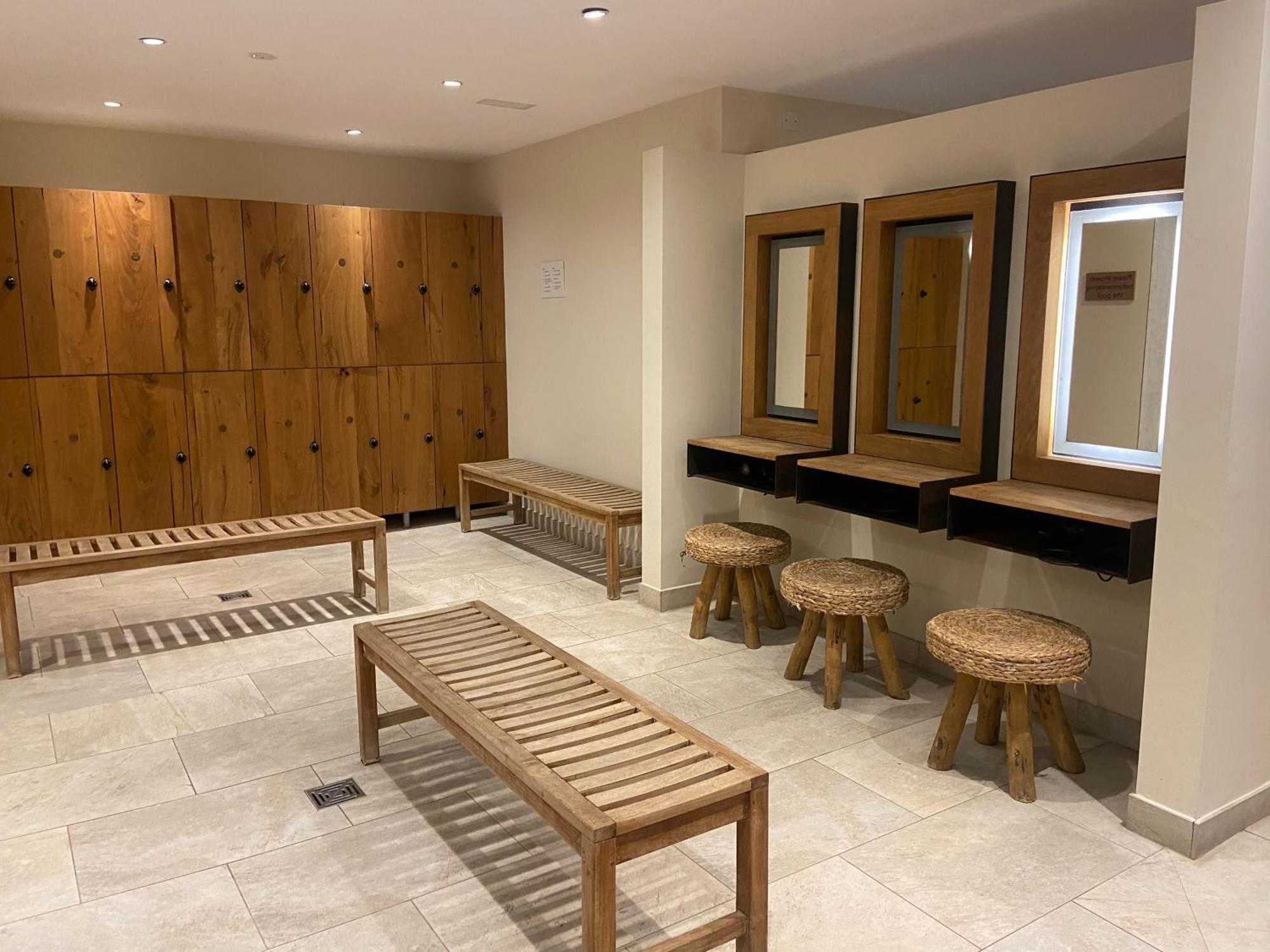 Somerford Keynes Reed Warbler - Hm111 - Lower Mill Estate Penthouse Apartment With Spa Access מראה חיצוני תמונה