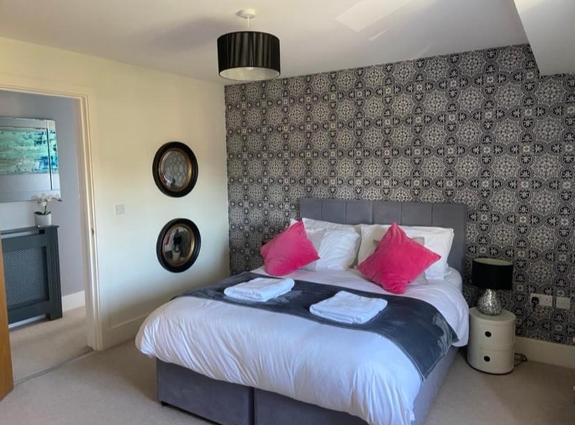 Somerford Keynes Reed Warbler - Hm111 - Lower Mill Estate Penthouse Apartment With Spa Access מראה חיצוני תמונה