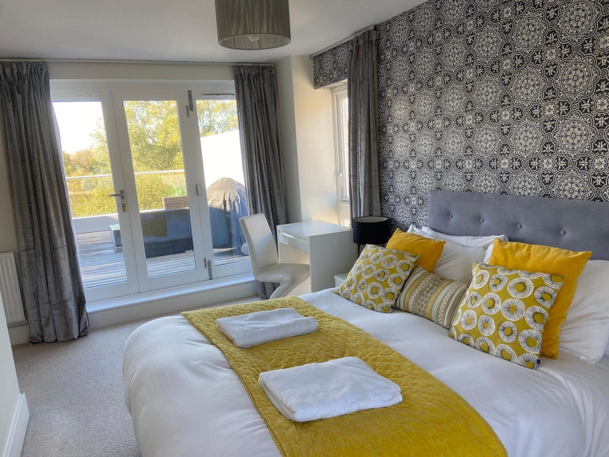 Somerford Keynes Reed Warbler - Hm111 - Lower Mill Estate Penthouse Apartment With Spa Access מראה חיצוני תמונה